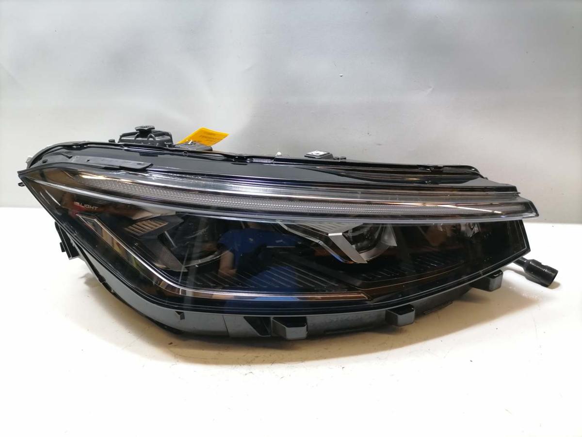 VW Passat B9 original Scheinwerfer rechts LED Bj.2024